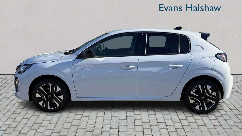 Peugeot 208 1.2 Hybrid 110 Allure E-dsc6 2026 YC26GRK White #4