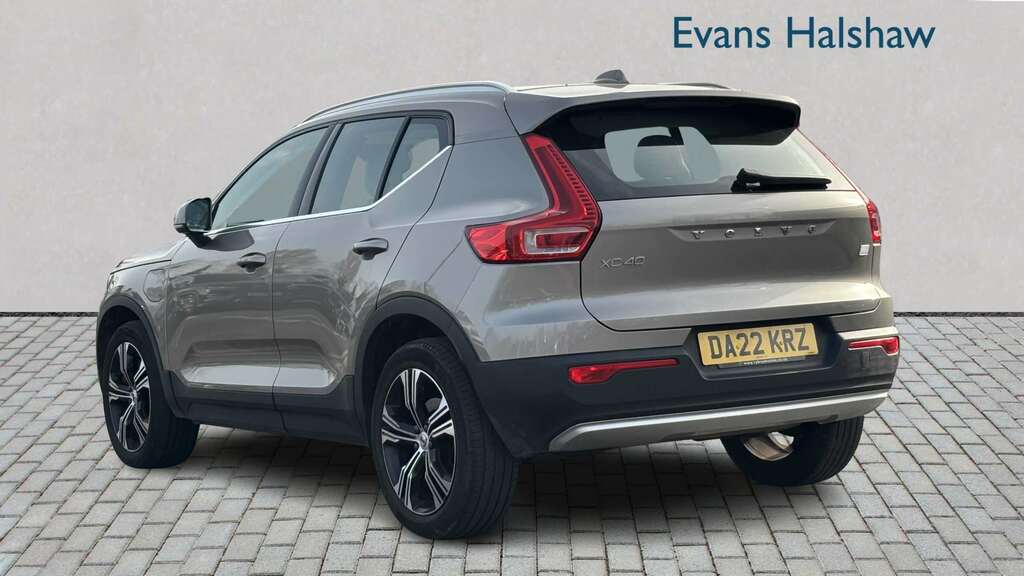 Volvo XC40 1.5 T5 Recharge Phev Inscription Pro 2022 DA22KRZ Grey #2