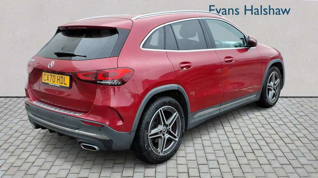 Mercedes-Benz GLA Class 200 Amg Line Executive 2021 CA70HDL Red #3
