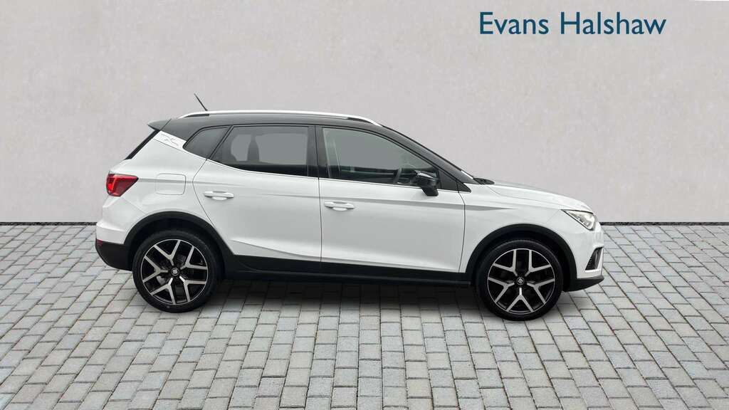 Seat Arona 1.0 Tsi 115 Fr Sport Ez Dsg 2019 GJ69VPR White #3