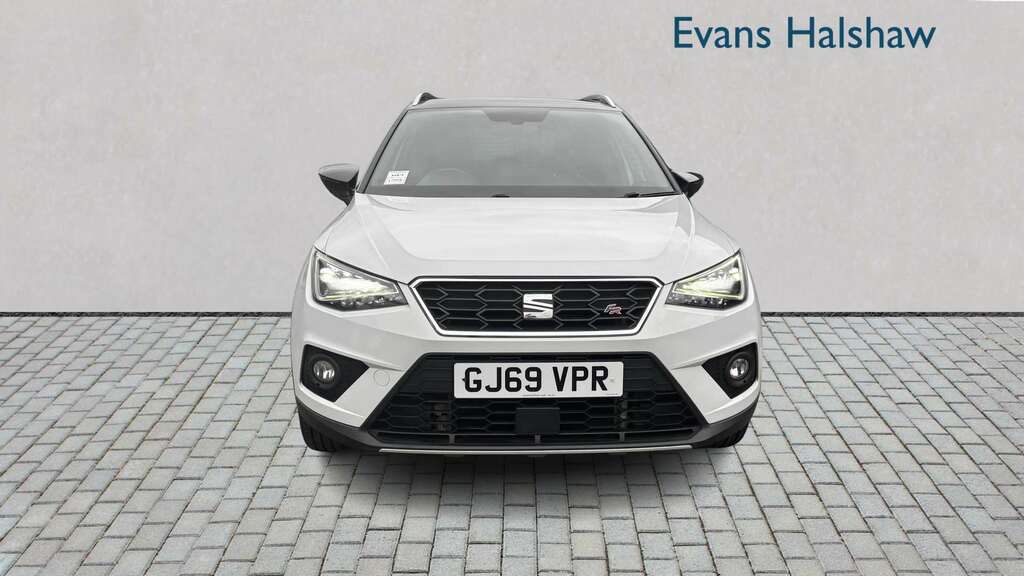 Seat Arona 1.0 Tsi 115 Fr Sport Ez Dsg 2019 GJ69VPR White #2