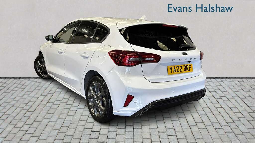 Ford Focus 1.0 Ecoboost Hybrid Mhev 155 St-line Style At YA22BRF White #2