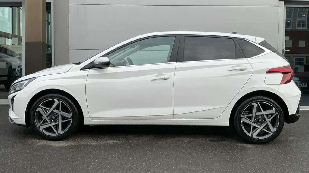 Hyundai I20 1.0T Gdi 90 Tech Line 2025 FV75ZBL White #3