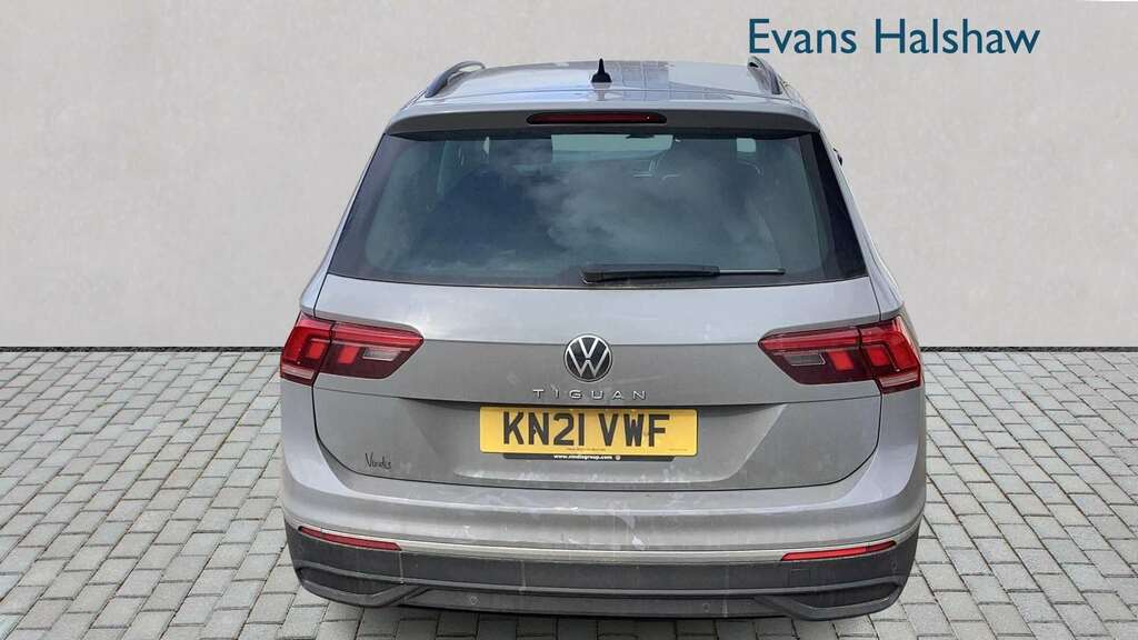 Volkswagen Tiguan 1.5 Tsi 150 Life 2021 KN21VWF Grey #5