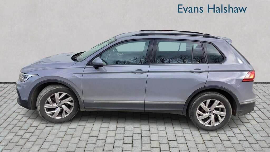 Volkswagen Tiguan 1.5 Tsi 150 Life 2021 KN21VWF Grey #3
