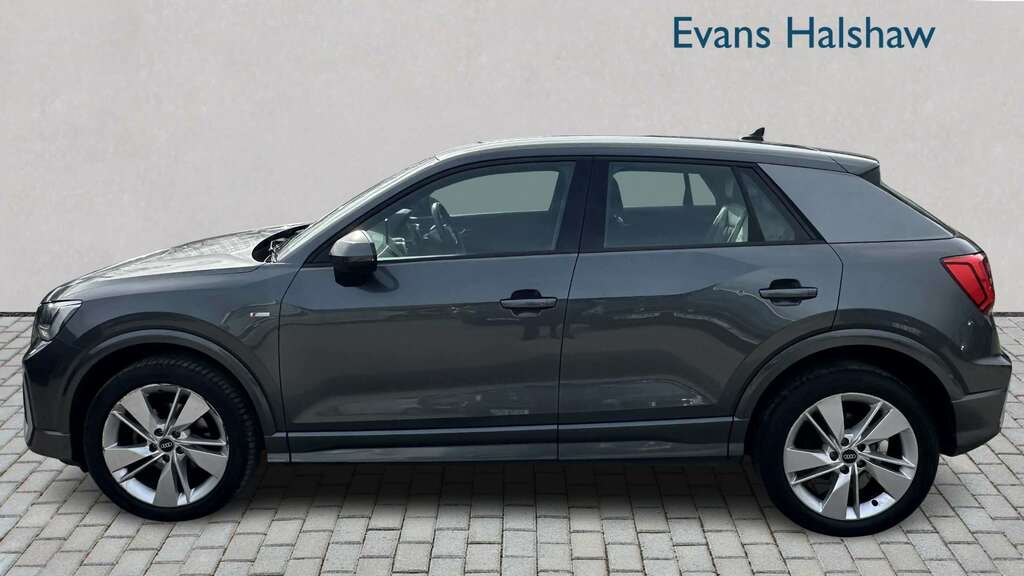 Audi Q2 35 Tfsi S Line S Tronic 2023 BW72ENC Grey #3