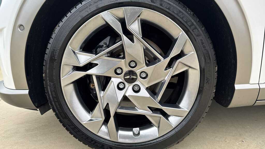 Genesis GV60 360Kw Sport Plus 77.4Kwh Awd 2024 OY74ZWU White #4