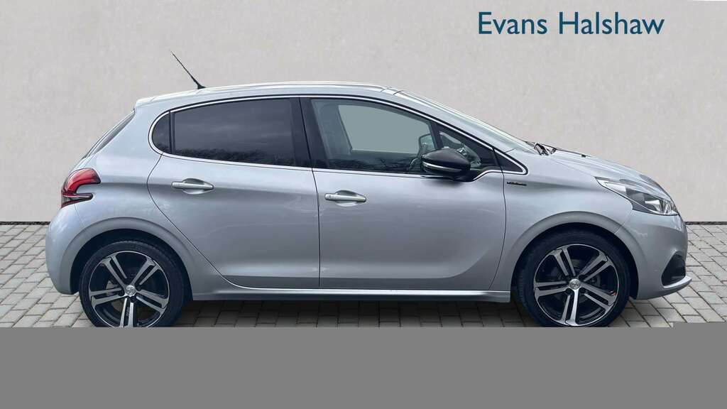 Peugeot 208 1.2 Puretech 110 Gt Line 2017 Silver #4