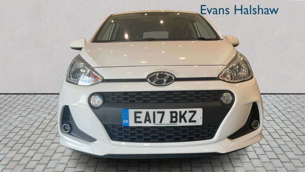Hyundai I10 1.0 Premium 2017 White #4