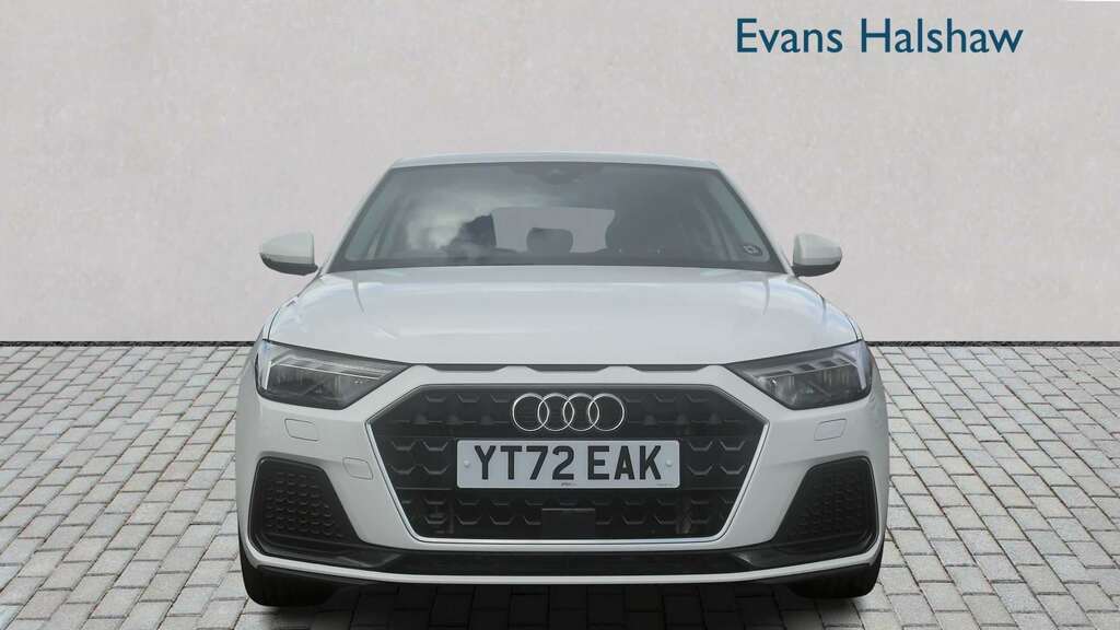 Audi A1 30 Tfsi 110 Sport 2022 YT72EAK White #3