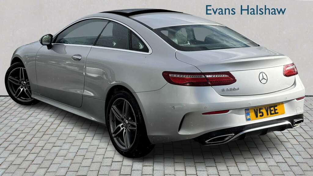 Mercedes-Benz E Class E220d Amg Line Premium 9G-tronic 2018 V5YEE Silver #2