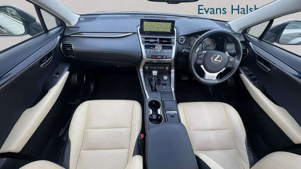 Lexus NX 300H 2.5 Premier Cvt 2018 HD18LWP Silver #4