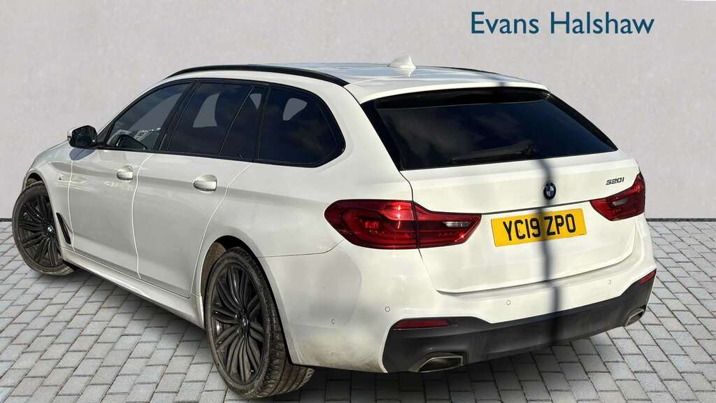 BMW 5 Series 520I M Sport 2019 YC19ZPO White #2