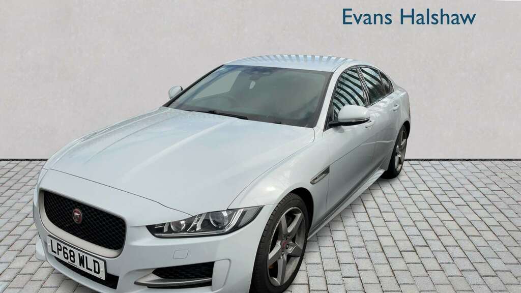 Jaguar XE 2.0 250 R-sport 2019 LP68WLD White #3