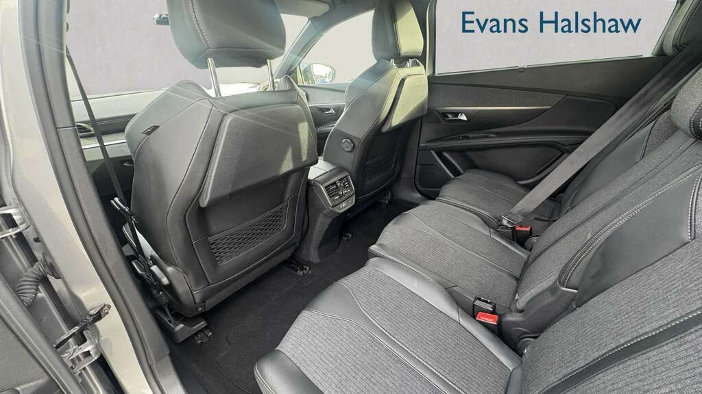 Peugeot 5008 1.5 Bluehdi Gt Line Eat8 2020 Grey #4