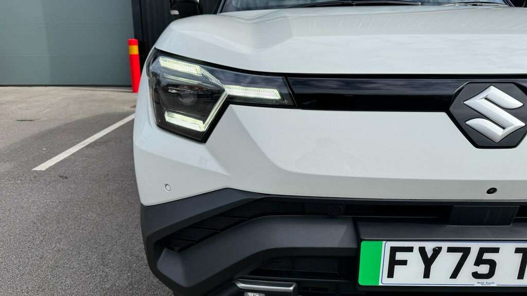Suzuki Vitara 135Kw Ultra Allgrip-e 61Kwh 2025 FY75TOJ White #6