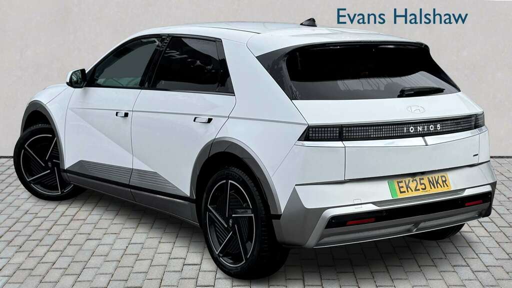 Hyundai Ioniq 5 239Kw Ultimate 84 Kwh Awd 2025 EK25NKR White #2
