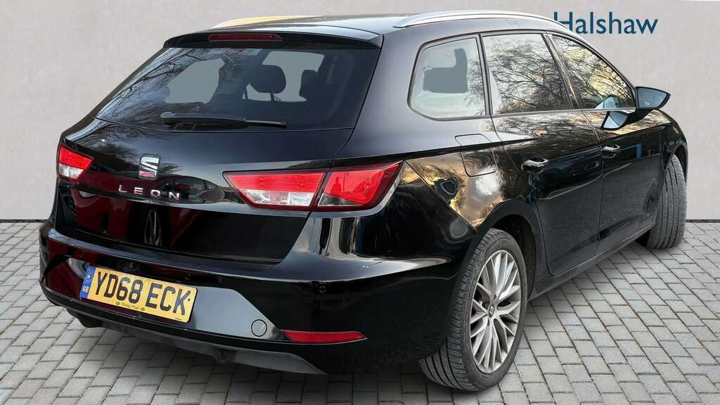 Seat Leon 1.6 Tdi Se Dynamic Ez 2019 YD68ECK Black #2