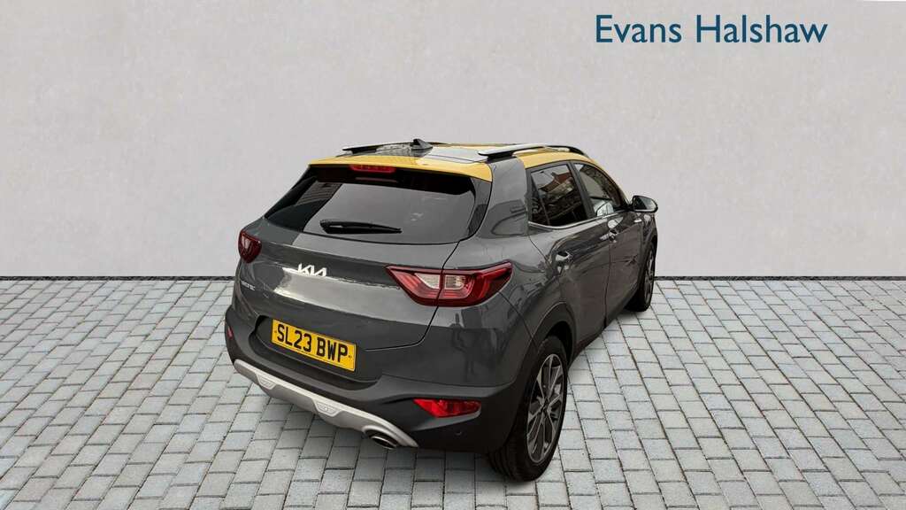 Kia Stonic 1.0T Gdi 99 Quantum 2023 SL23BWP Grey #4