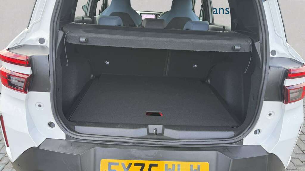 Vauxhall Frontera 83Kw Design 44Kwh 2025 FY75WLW White #6