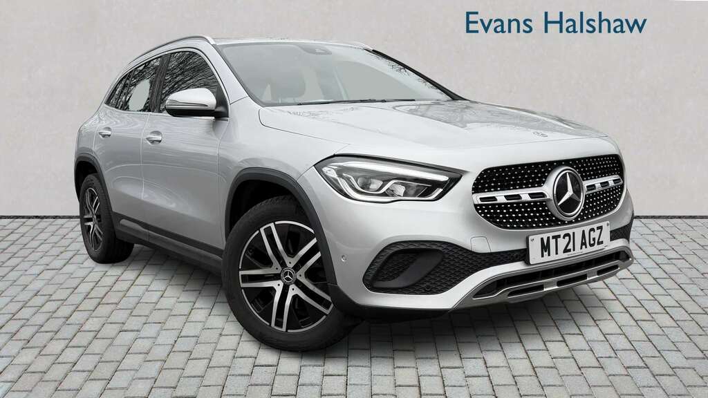 Mercedes-Benz GLA Class 200D Sport Executive 2021 Silver