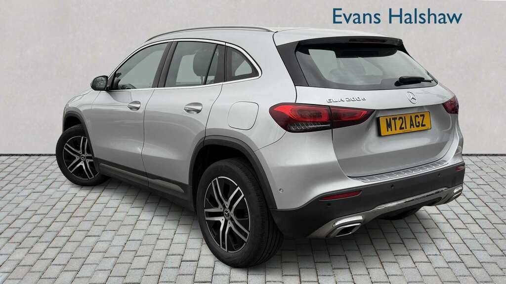Mercedes-Benz GLA Class 200D Sport Executive 2021 MT21AGZ Silver #2