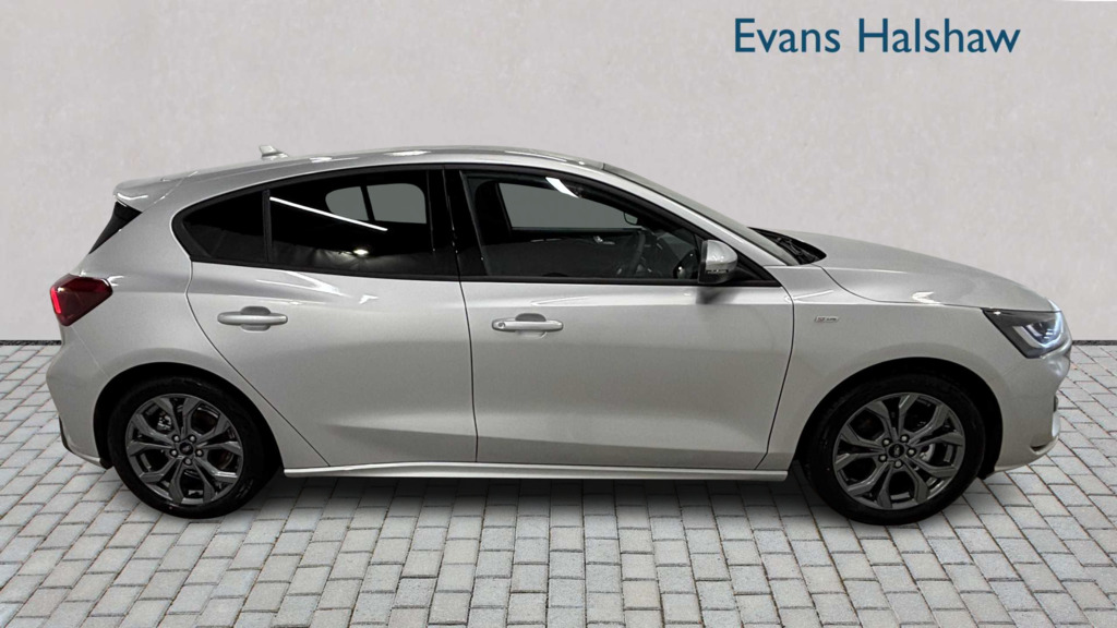 Ford Focus 1.0 Ecoboost Hybrid Mhev St-line 2025 BW75DVO Silver #3