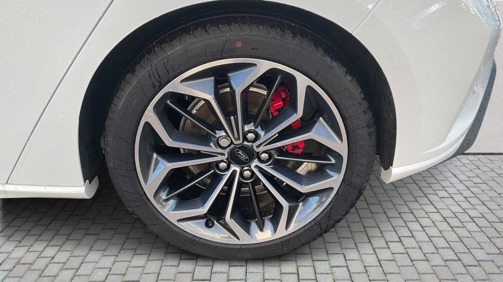 Ford Focus 1.0 Ecoboost Hybrid Mhev St-line X 2025 FV75ZKH White #6
