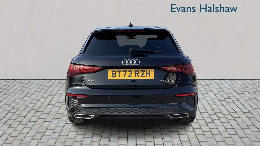 Audi A3 30 Tfsi S Line S Tronic 2023 BT72RZH Black #4