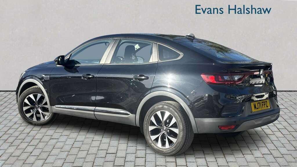 Renault Arkana 1.3 Tce Mild Hybrid 140 Iconic Edc 2021 Black #2