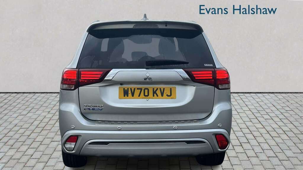 Mitsubishi Outlander 2.4 Phev Dynamic Safety 2020 WV70KVJ Silver #4
