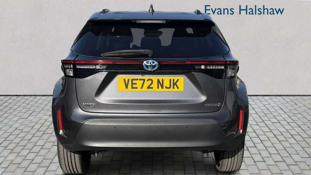 Toyota Yaris Cross 1.5 Hybrid Excel Cvt 2023 VE72NJK Grey #5