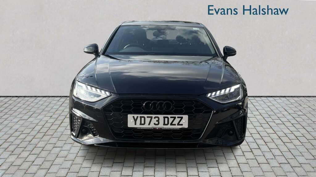 Audi A4 35 Tfsi Black Edition S Tronic 2023 YD73DZZ Black #4