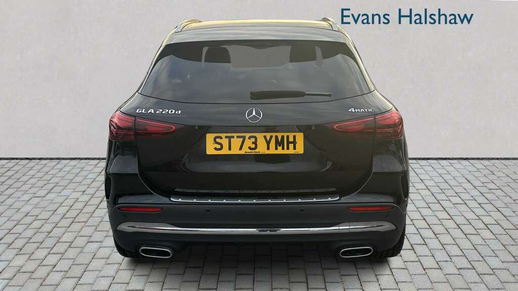 Mercedes-Benz GLA Class 220D 4Matic Amg Line Executive 2023 ST73YMH Black #6