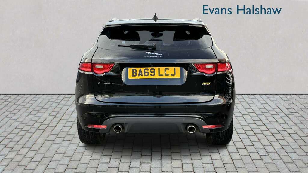 Jaguar F-Pace 2.0 300 300 Sport Awd 2019 BA69LCJ Black #4