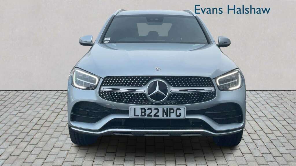 Mercedes-Benz GLC Class 300D 4Matic Amg Line Premium 9G-tronic 2022 Silver #4