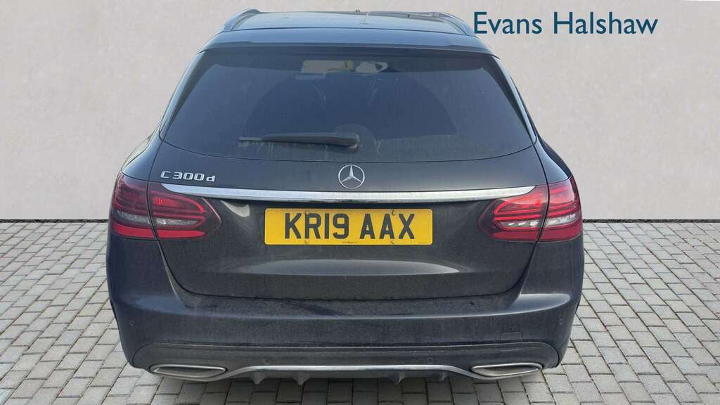 Mercedes-Benz C Class C300d Amg Line 9G-tronic 2019 KR19AAX Black #2