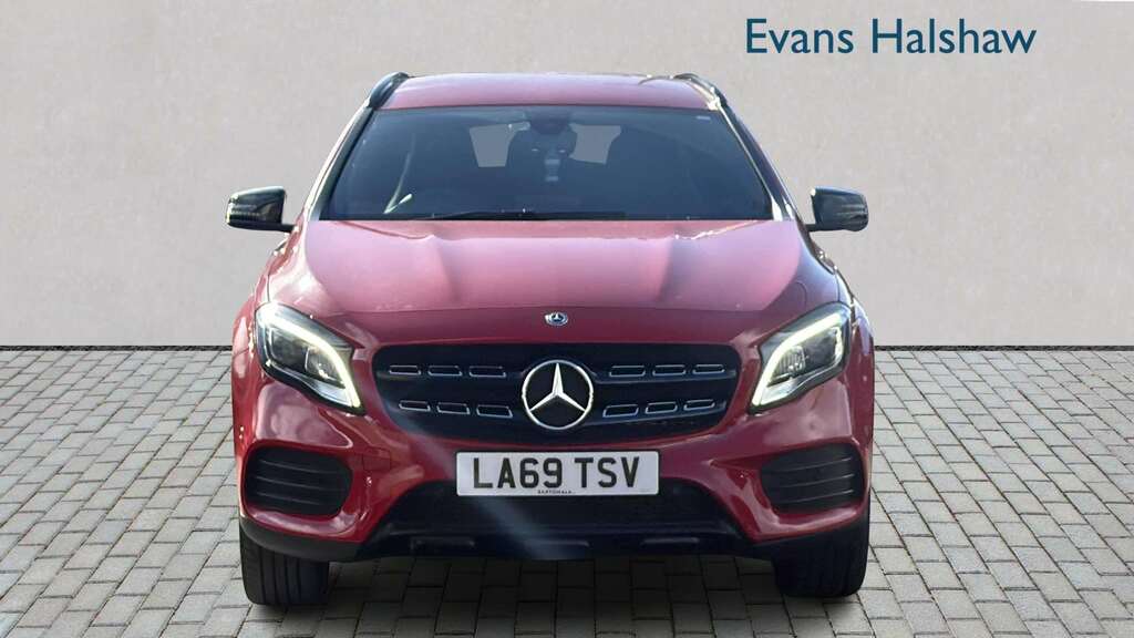 Mercedes-Benz GLA Class 200 Amg Line Edition 2020 LA69TSV Red #5