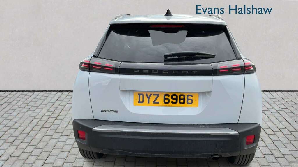 Peugeot 2008 1.2 Puretech Allure 2025 DYZ6986 White #4