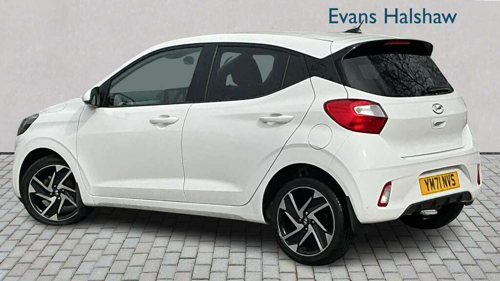 Hyundai I10 1.0 Mpi Premium 2022 White #2