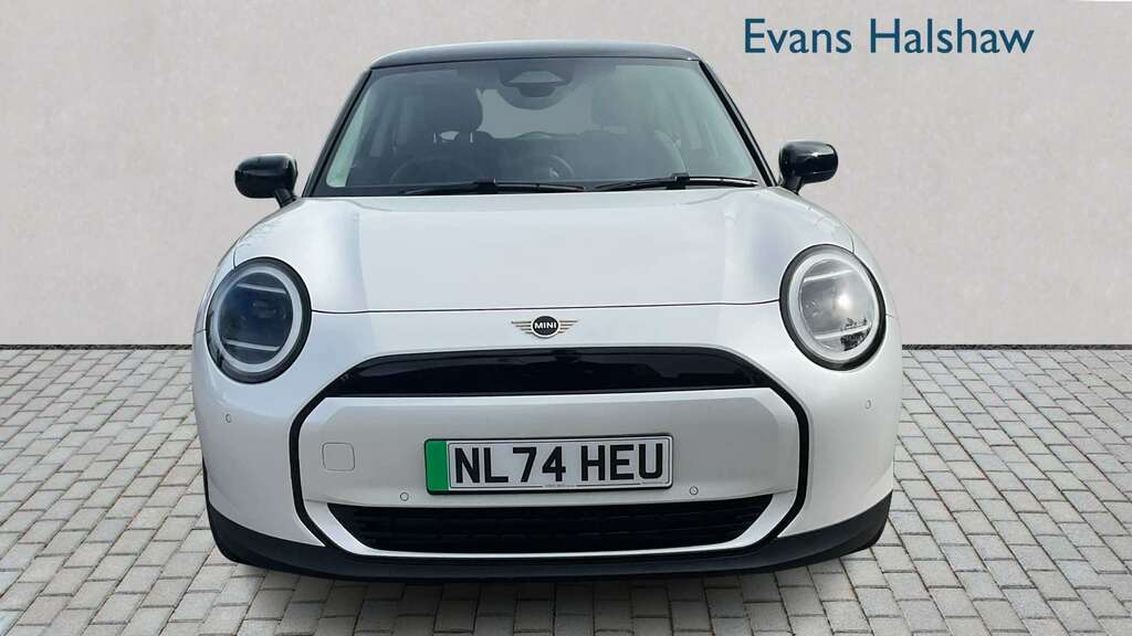 Mini Hatch 135Kw E Classic 41Kwh 2024 NL74HEU White #2