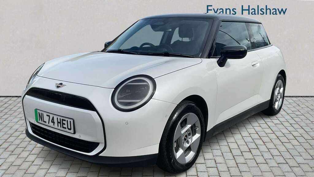 Mini Hatch 135Kw E Classic 41Kwh 2024 NL74HEU White #3