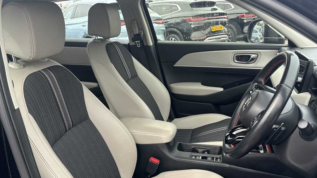 Honda Hr-V 1.5 Ehev Advance Style Cvt 2023 RJ23VAV Black #2