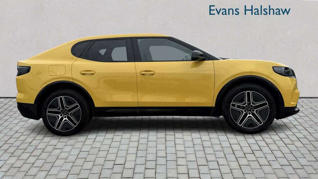 Ford Capri 210Kw Premium 77Kwh 2025 Yellow #6
