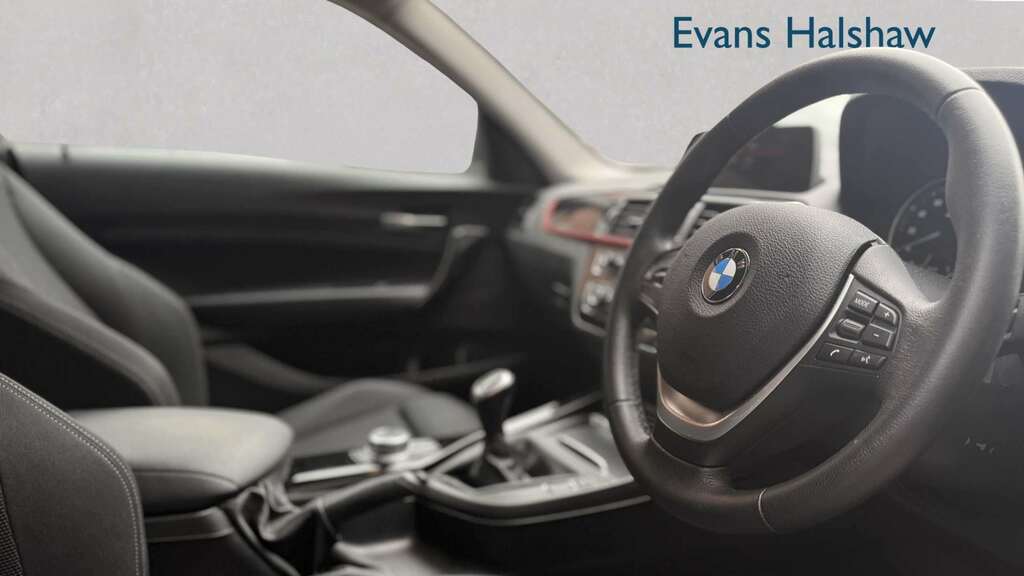 BMW 2 Series 218D Sport Nav 2018 MD68BMZ White #3