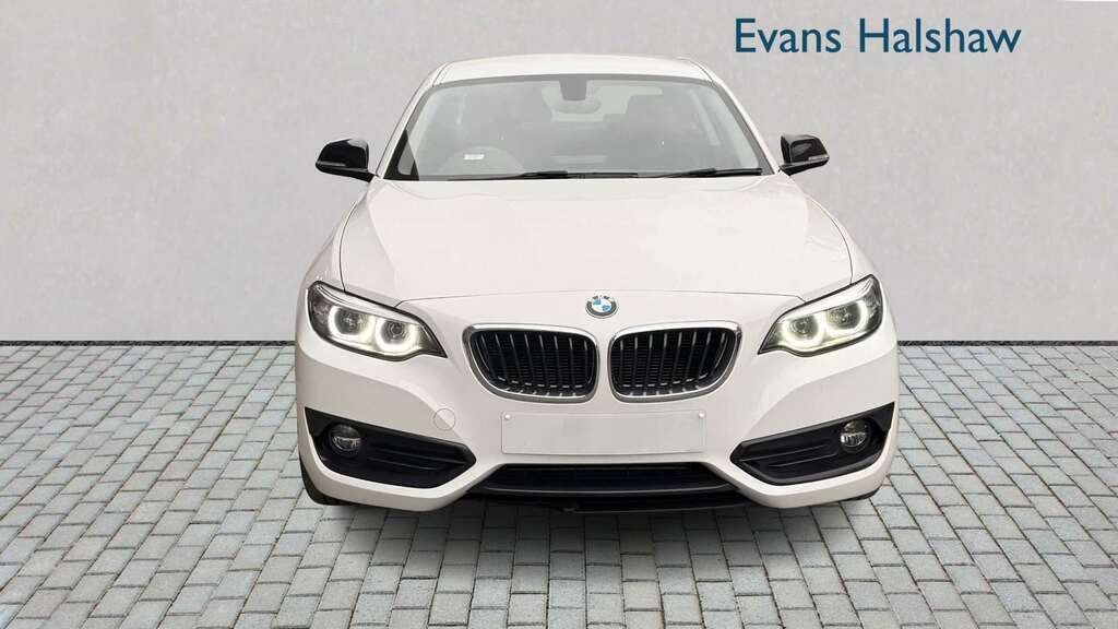 BMW 2 Series 218D Sport Nav 2018 MD68BMZ White #4