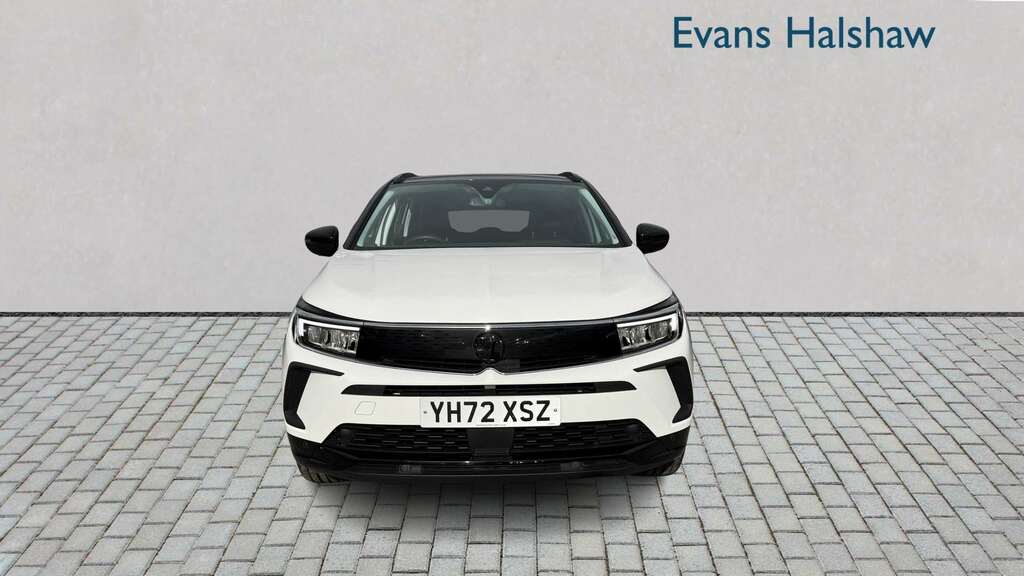 Vauxhall Grandland 1.2 Turbo Gs Line 2022 YH72XSZ White #2