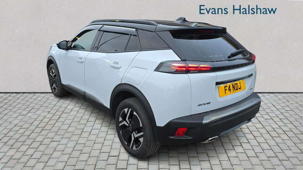 Peugeot 2008 1.2 Puretech 130 Gt Eat8 2024 F4NDJ White #2