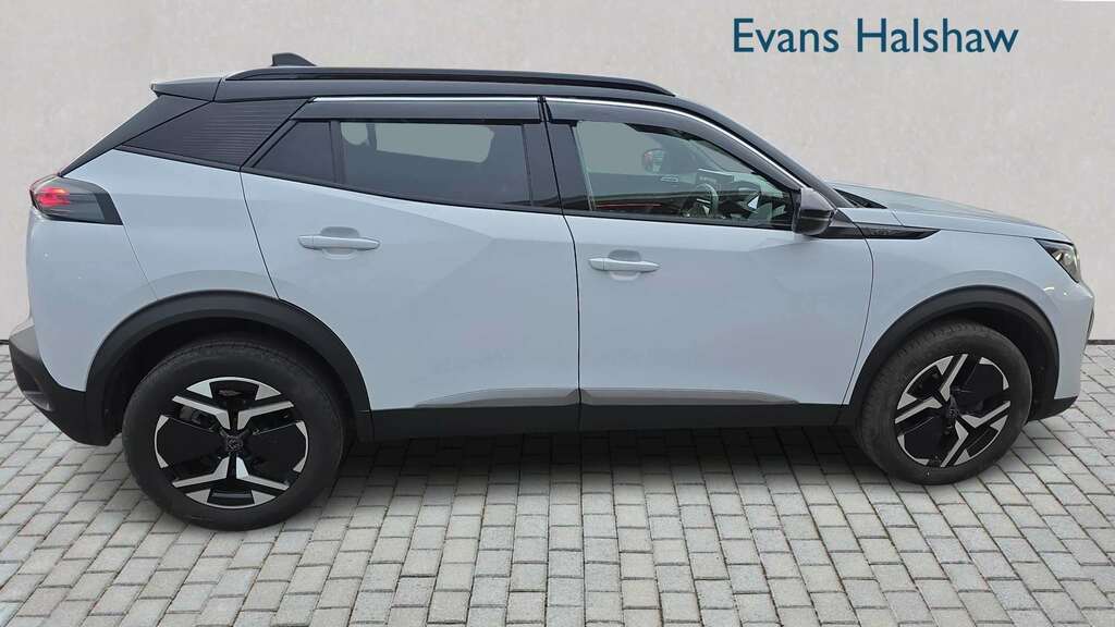Peugeot 2008 1.2 Puretech 130 Gt Eat8 2024 F4NDJ White #3
