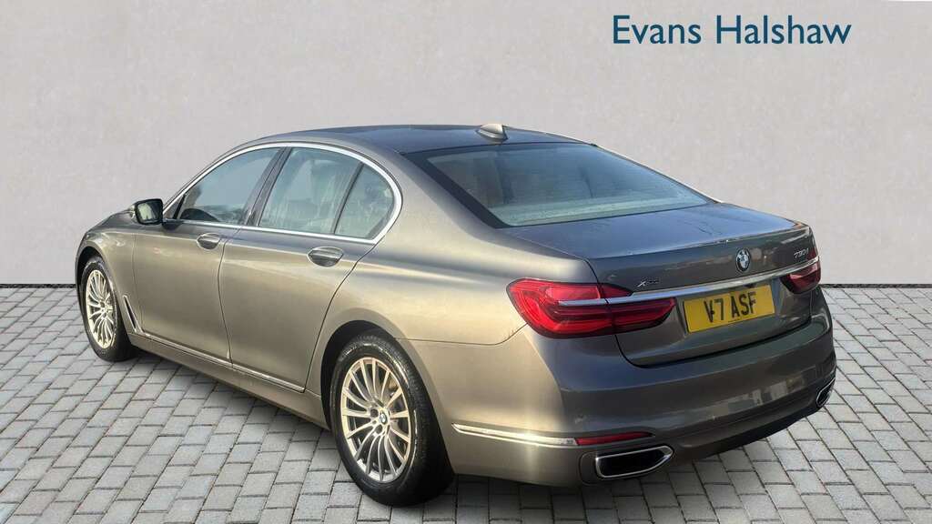 BMW 7 Series 730D Xdrive 2018 SG18OYT Grey #3